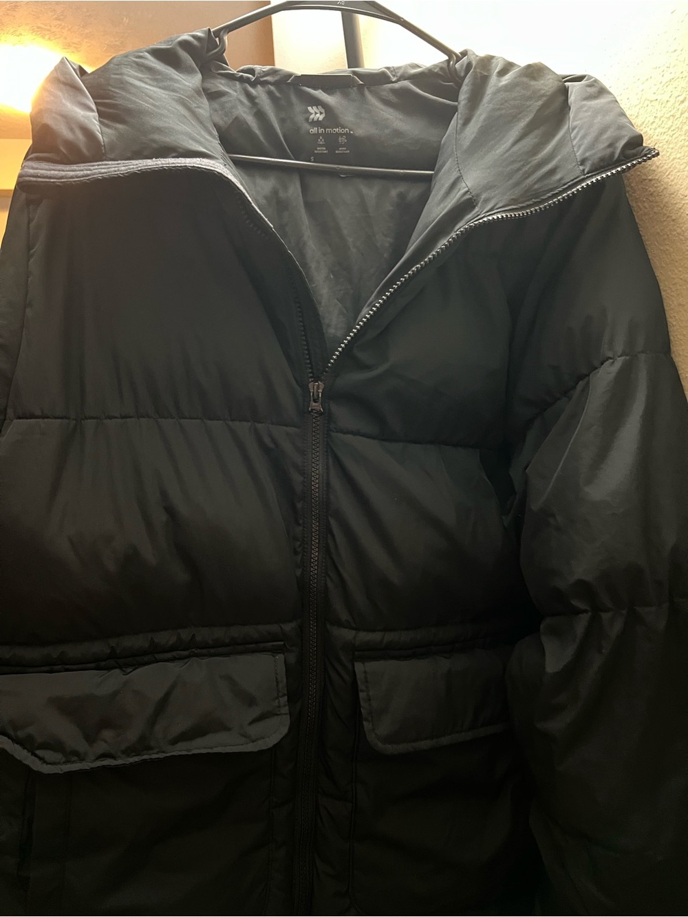 All in Motion Black Puffer Jacket Hooded Full Zip Water Wind Resistant - Picture 2 of 8